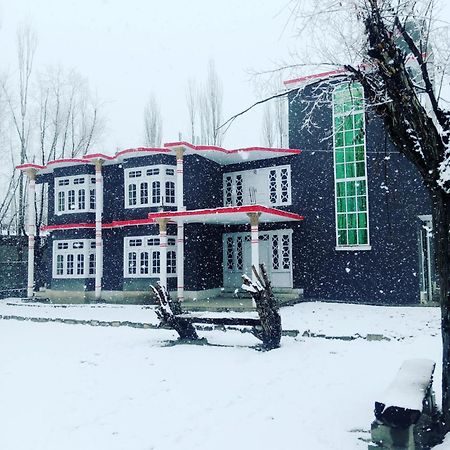 Skardu One Resort And Guest House Екстериор снимка